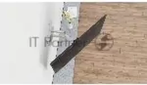 Кронштейн для телевизора Hama 00220856 черный 32"-65" макс.35кг настенный поворотно-выдвижной и наклонный