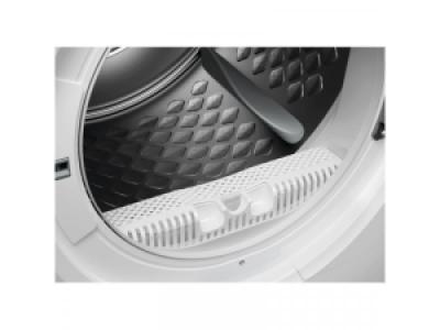 Сушильная машина Electrolux EW7D495UE белый